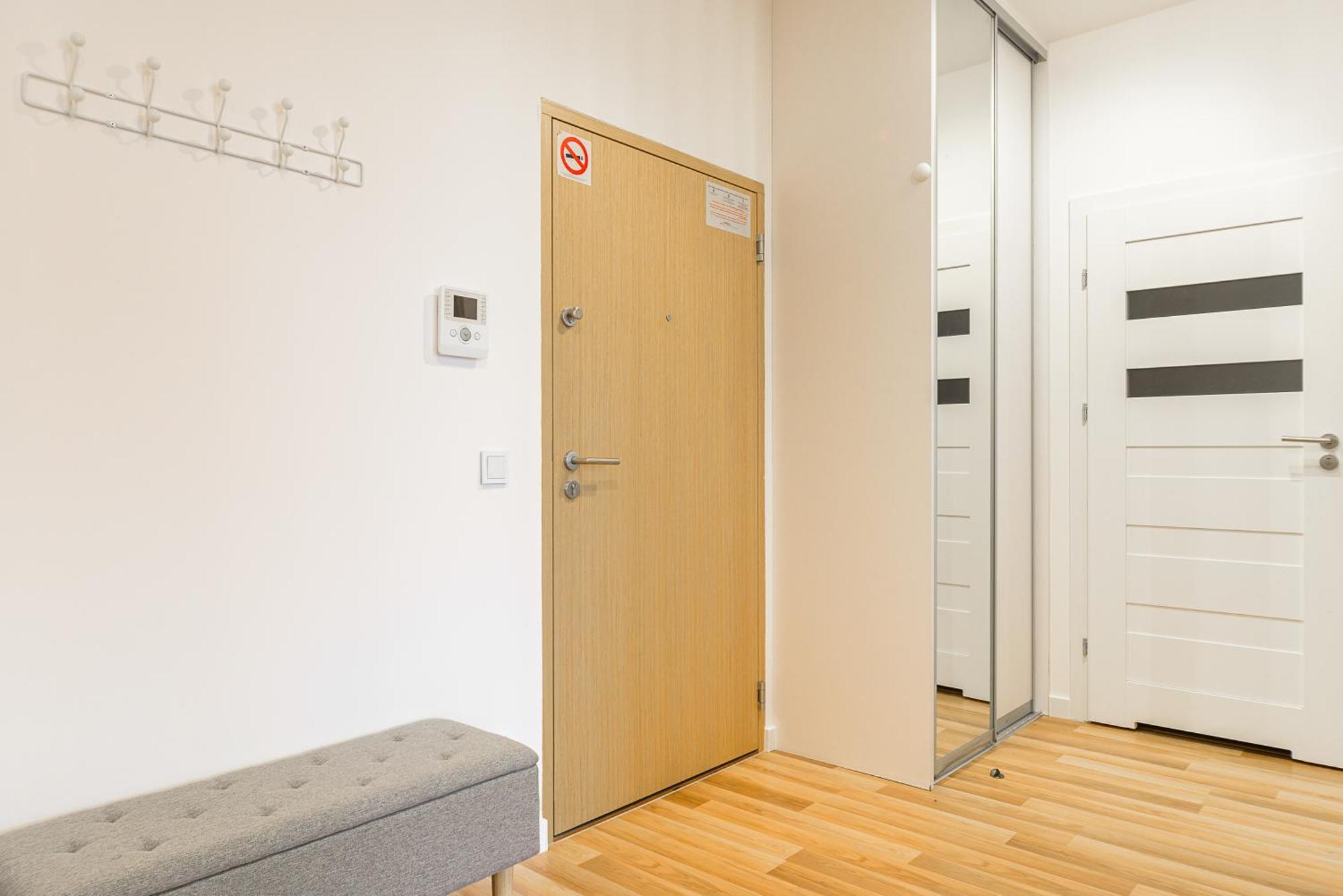 19 Dzielnica Kolejowa P&O Serviced Apartments Варшава Экстерьер фото