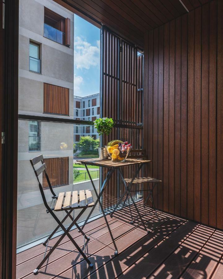 19 Dzielnica Kolejowa P&O Serviced Apartments Варшава Экстерьер фото