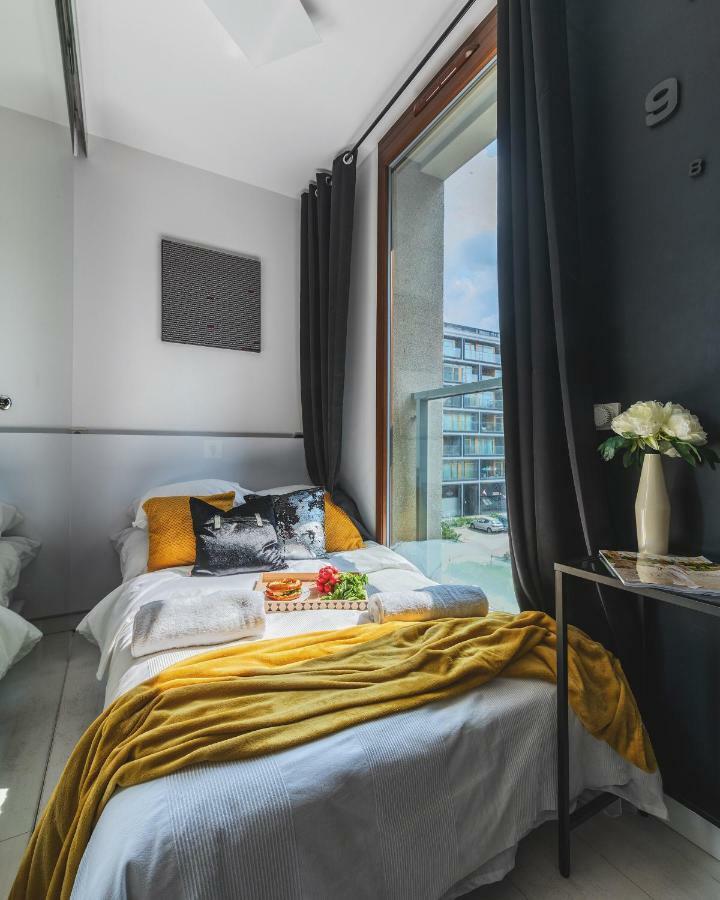 19 Dzielnica Kolejowa P&O Serviced Apartments Варшава Экстерьер фото